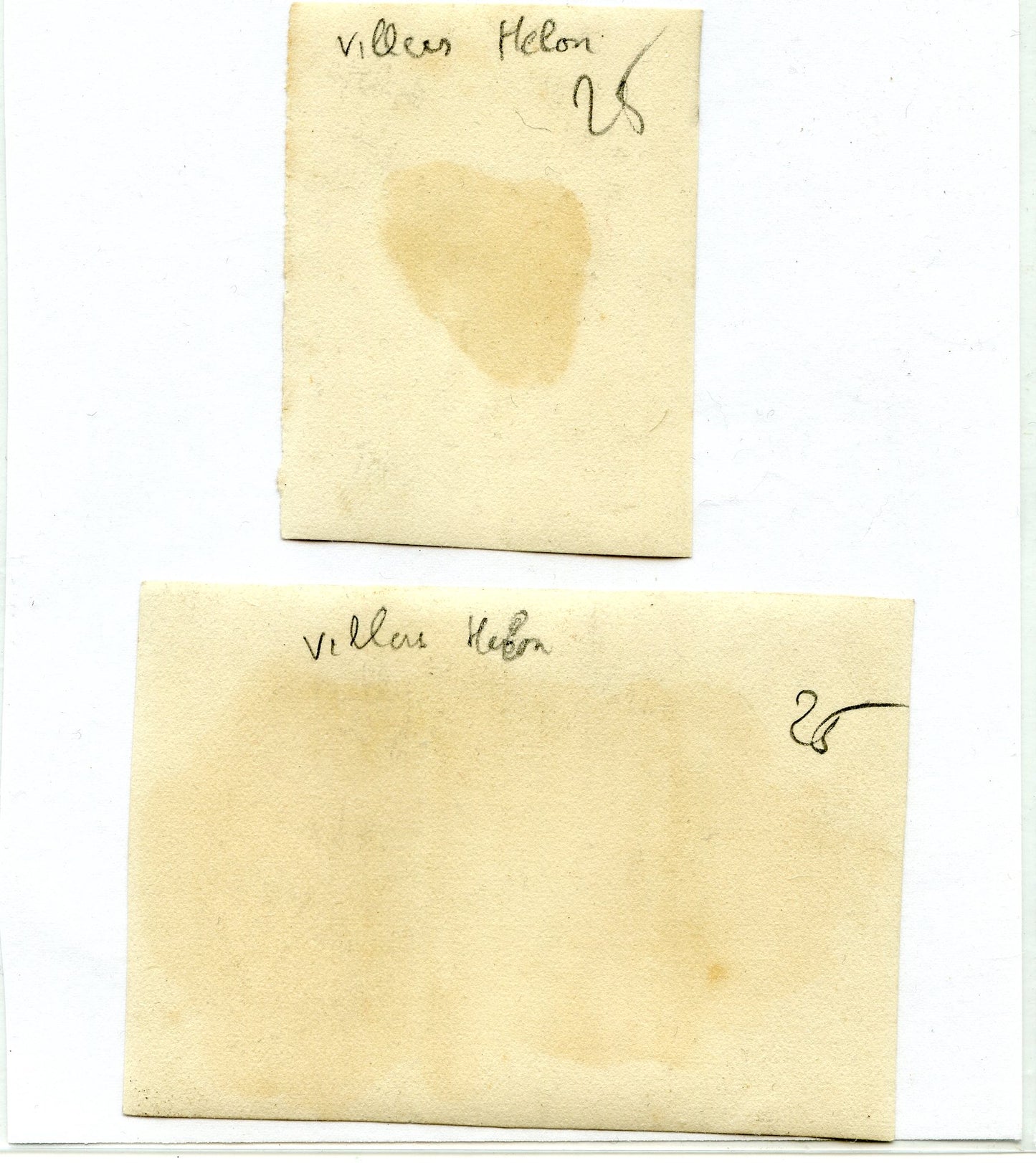 2 photos poste de secours et médecin Villers Helon 8x5,5 cm et 5,5x4 cm