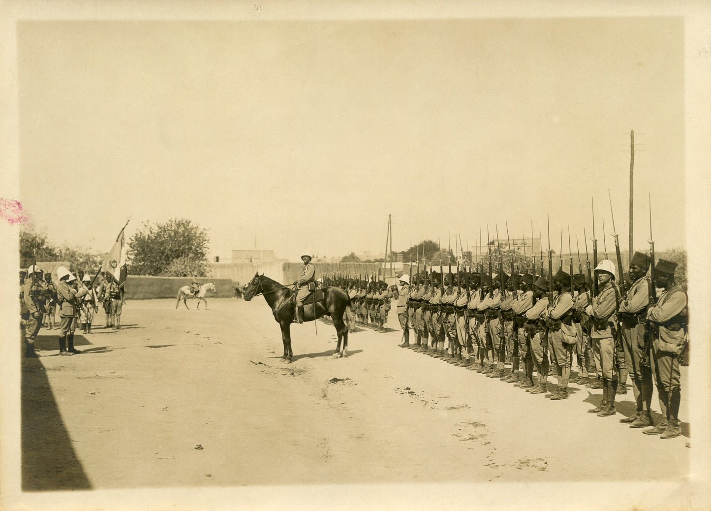 grande photo tirailleurs sénégalais au Maroc avant 1914, 18x13 cm