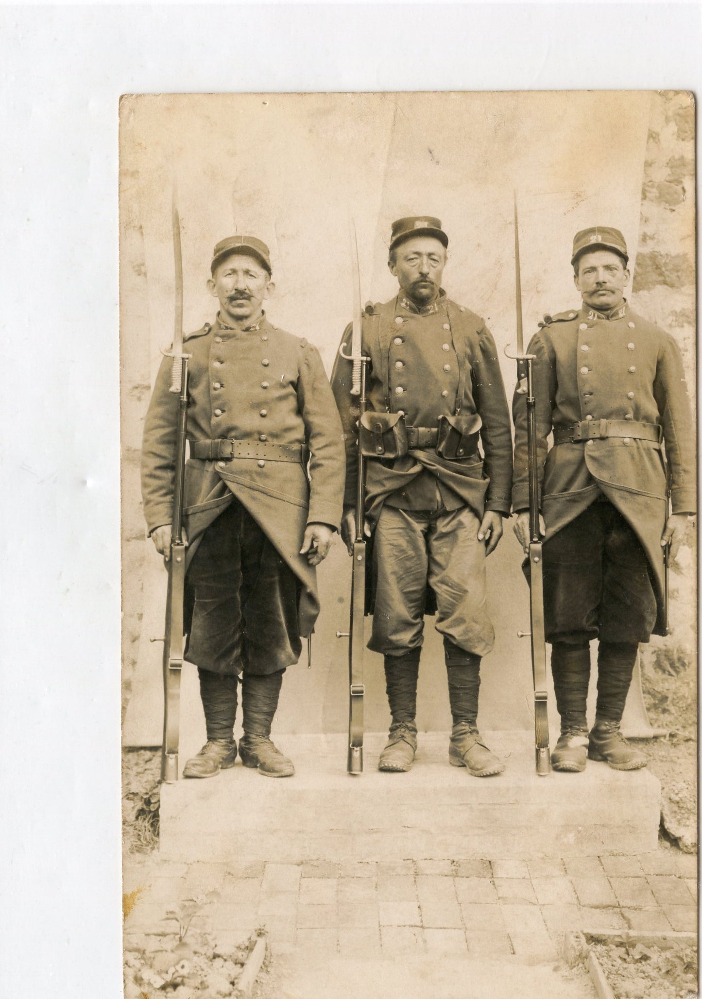 cartes photo poilus du 21ème territorial Rouen avec fusil Gras et Chassepot 1914-18