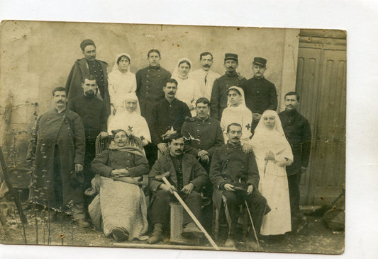 carte photo de poilus blessés avec infirmières 1914-1918