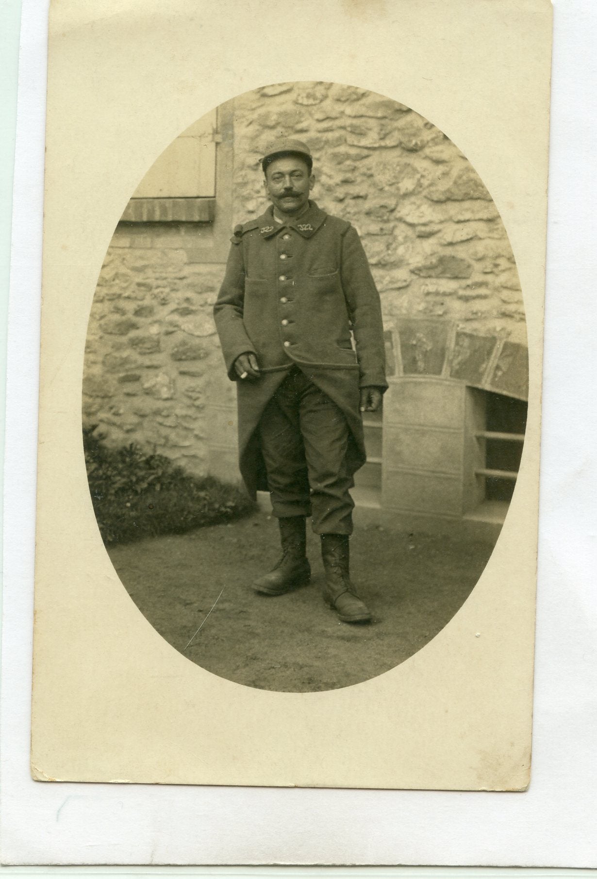 carte photo d'un poilu du 322°RI capote poiret 1914-1918