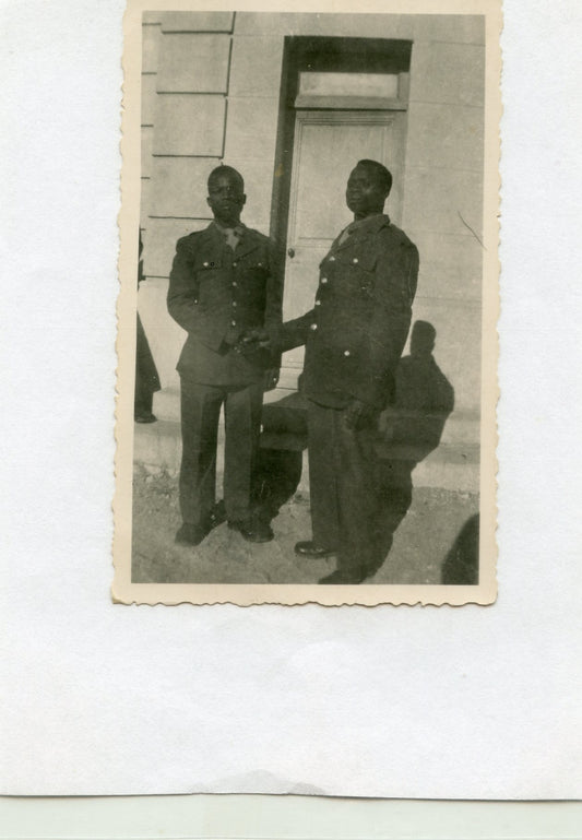 photo de deux soldats noirs armée de libération 1944-45