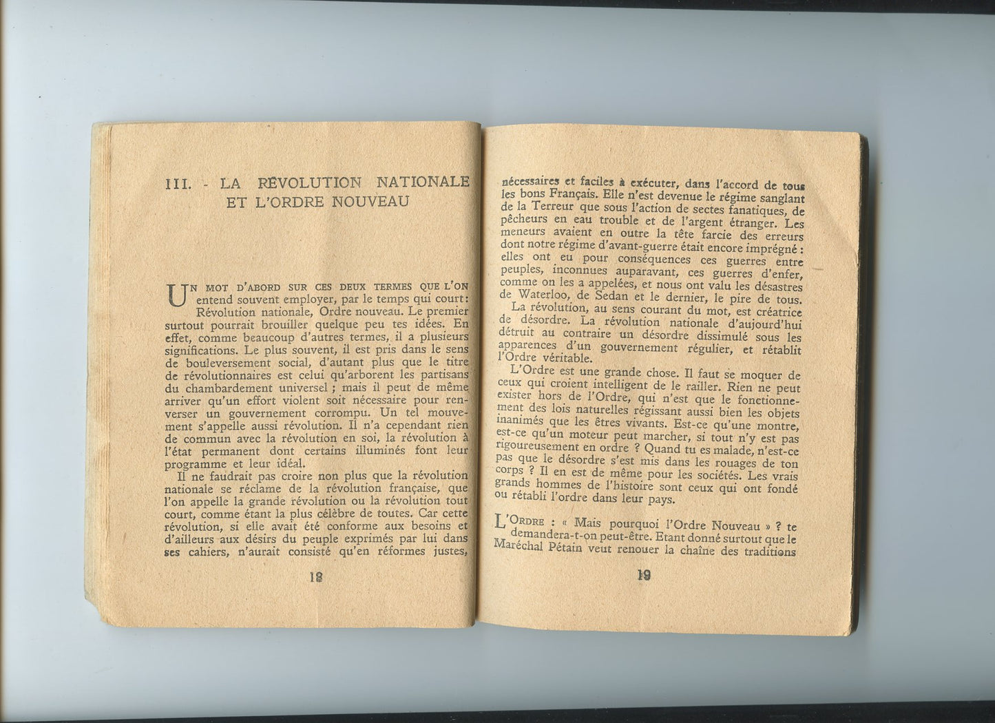 gros livret au seuil de la vie nouvelle Etat Français 1941, chantiers de jeunesse