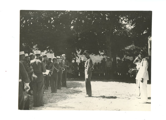 grande photo musique de la 13ème DBLE Légion Etrangère juillet 1945 légende au dos 23,5 x 17,5 cm  4