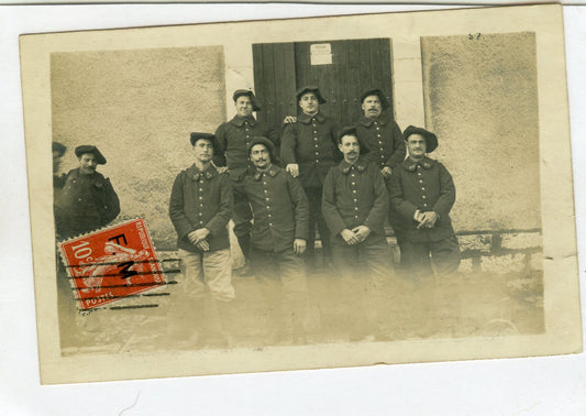 photo d'un groupe de chasseurs alpins du 30° bataillon vers 1910