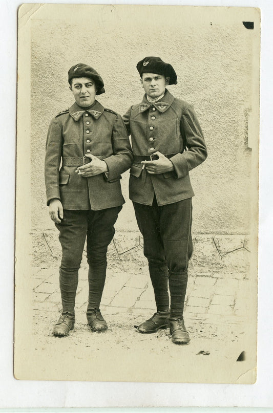 carte photo de deux chasseurs du 9°BCA vers 1920-30