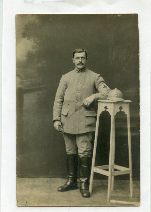 carte photo soldat infirmier 12 au col, grenade sur le casque, dragons, cuirassiers ? 14-18