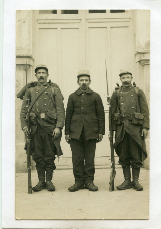 carte photo poilus du 84° territorial équipés gras et cartouchières ersatz 1914-1918