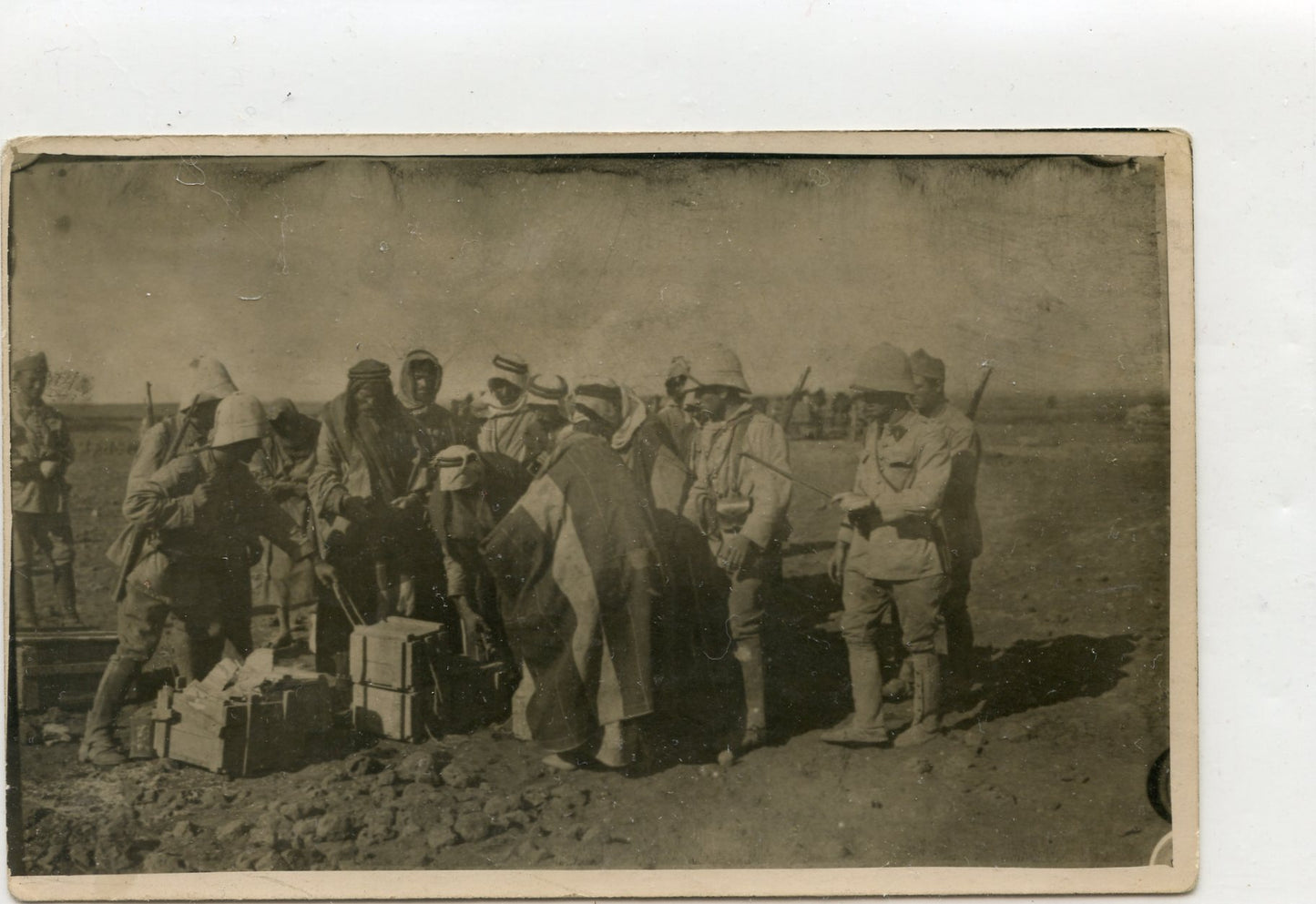 carte photo de soldats français et bédouins au Levant années 20