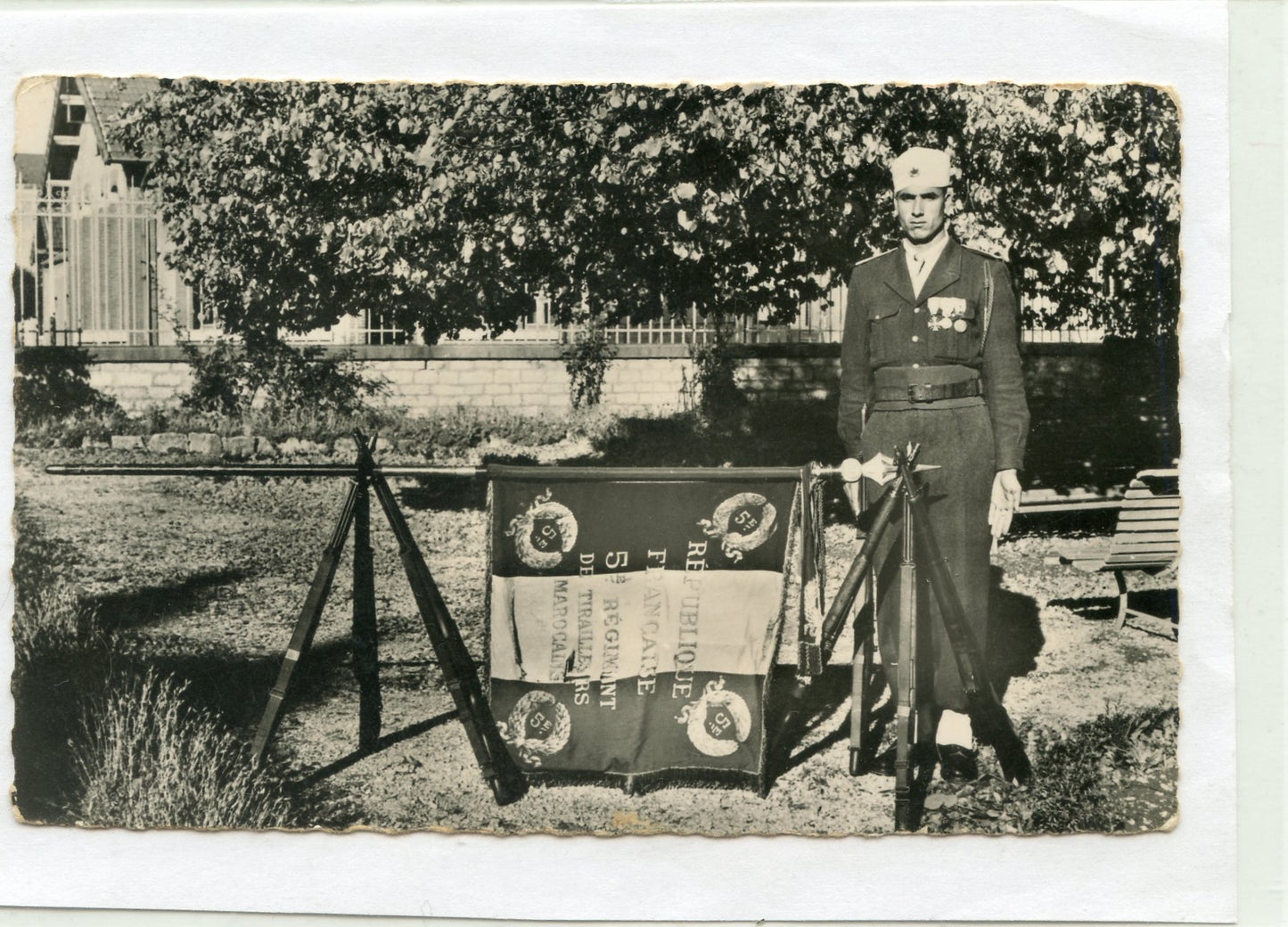 carte postale drapeau du 5° régiment de tirailleurs Marocains 2