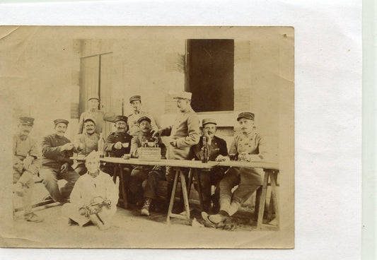 photo instructeurs de la classe 16 3° rgt d'infanterie coloniale, les rois du pinard 12x9 cm