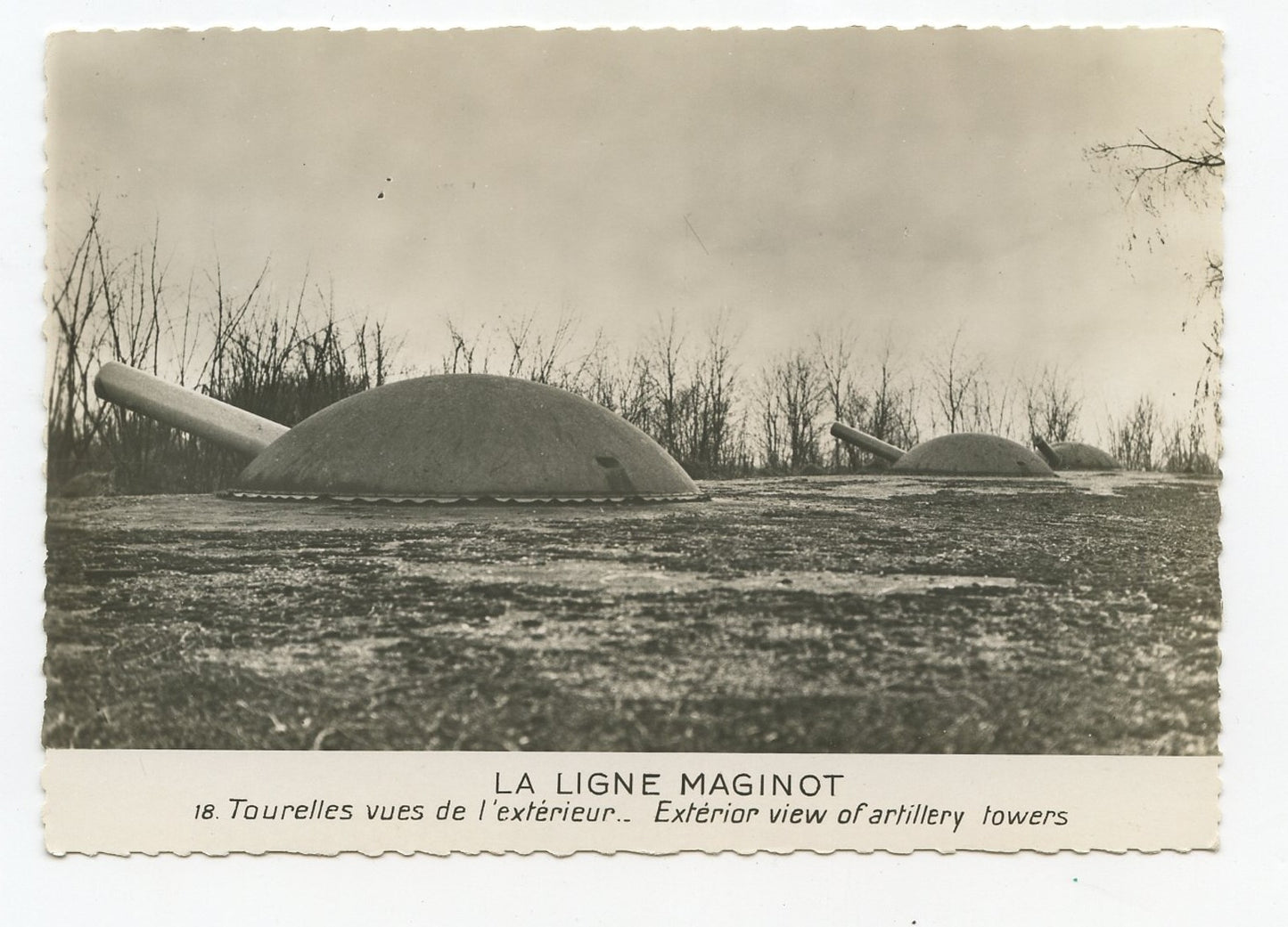 carte postale ligne Maginot tourelles vues de l'extérieur  15 x 10,5 cm