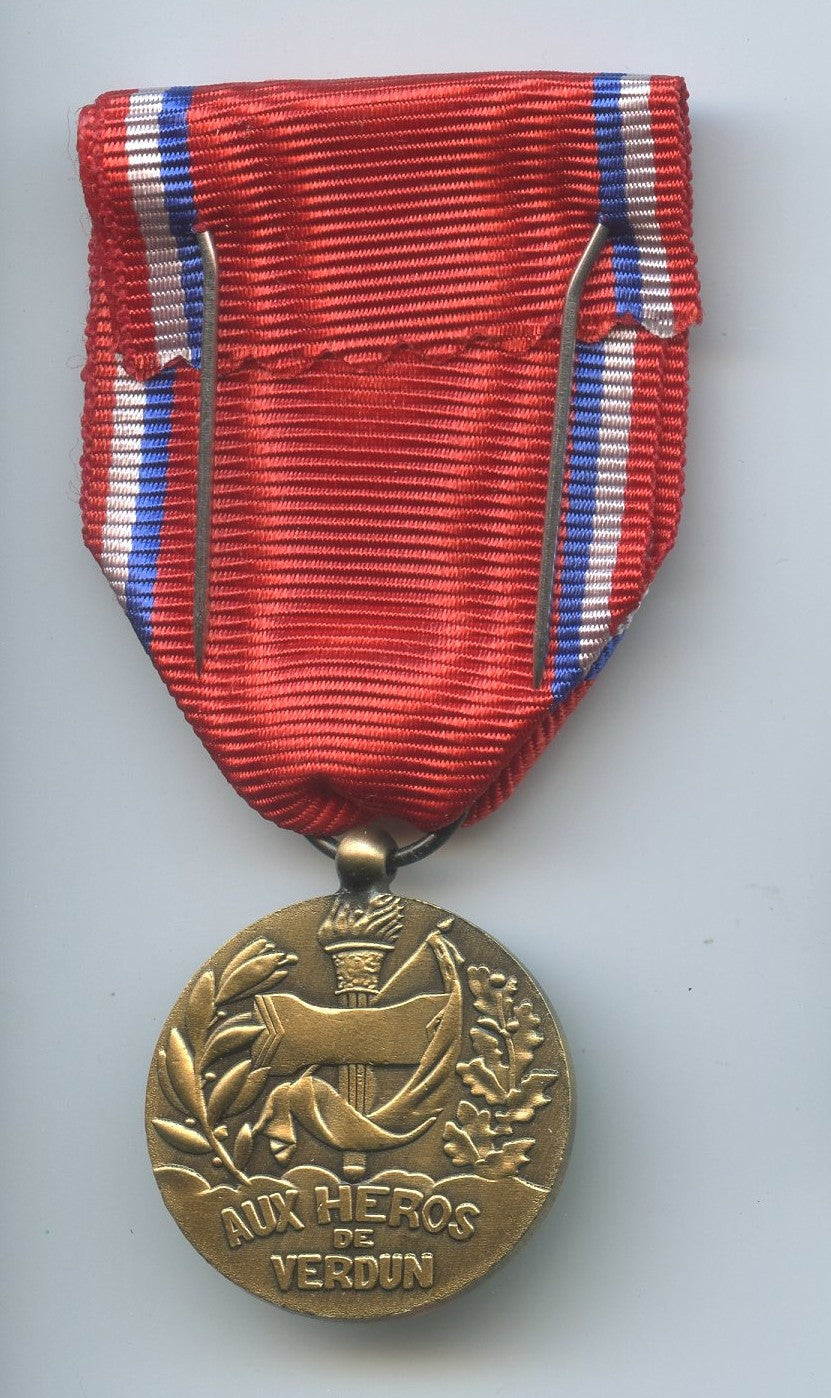 médaille de Verdun fabrication actuelle du modèle de René