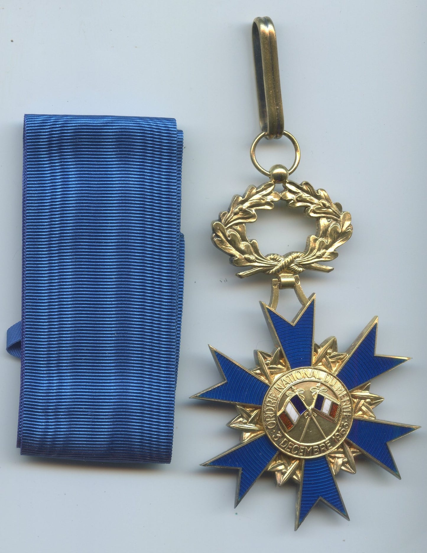 superbe commandeur de l'ordre national du mérite en vermeil