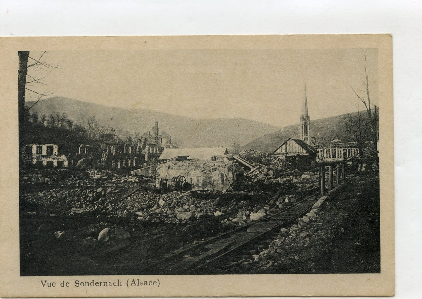 1914-1918 : CPA vue de Sondernach détruit, Alsace