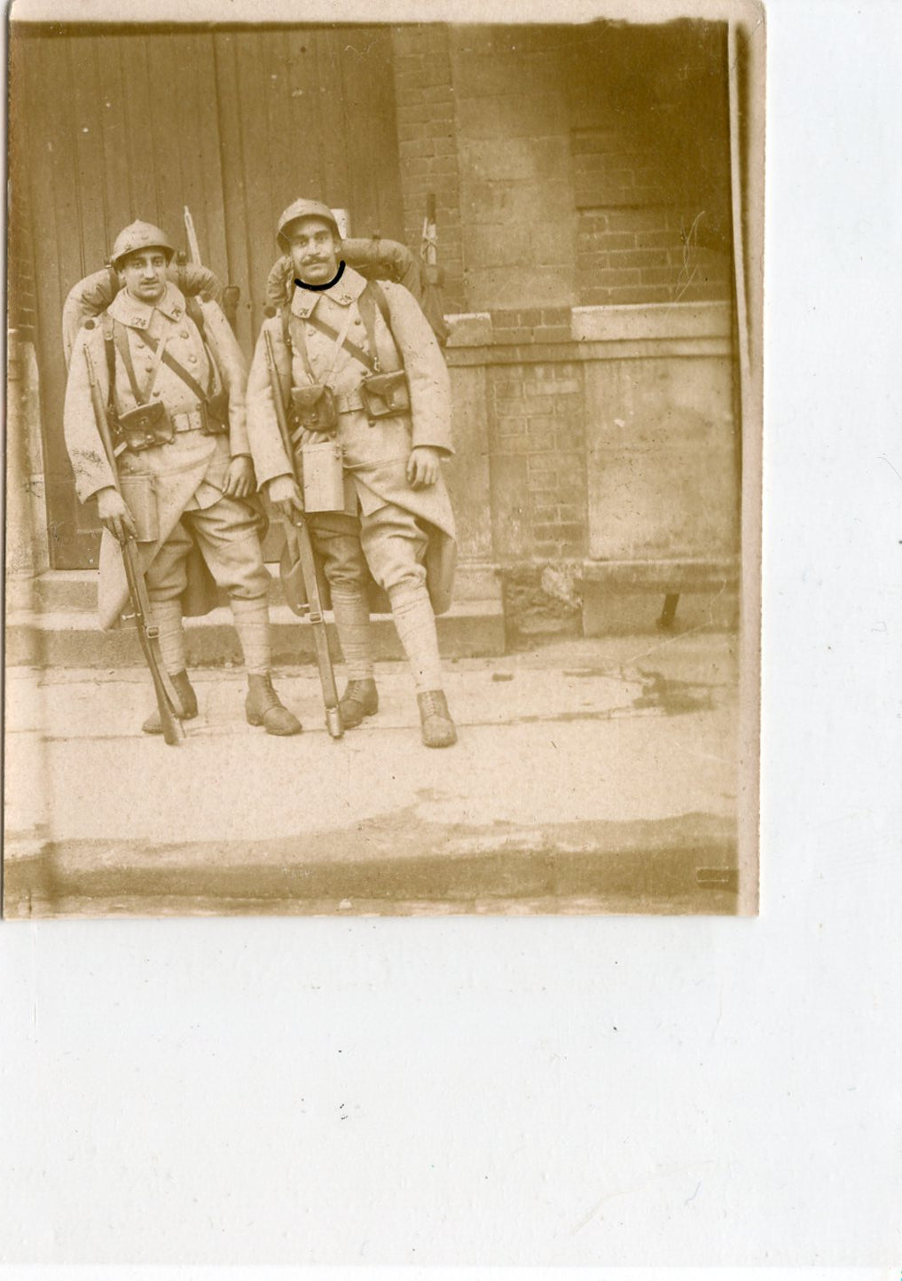 1914-1918 : carte photo recoupée poilus du 74ème Rgt d'infanterie, équipés