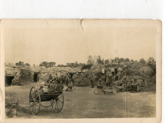 1914-1918 : carte photo poilus au repos, Champagne ?