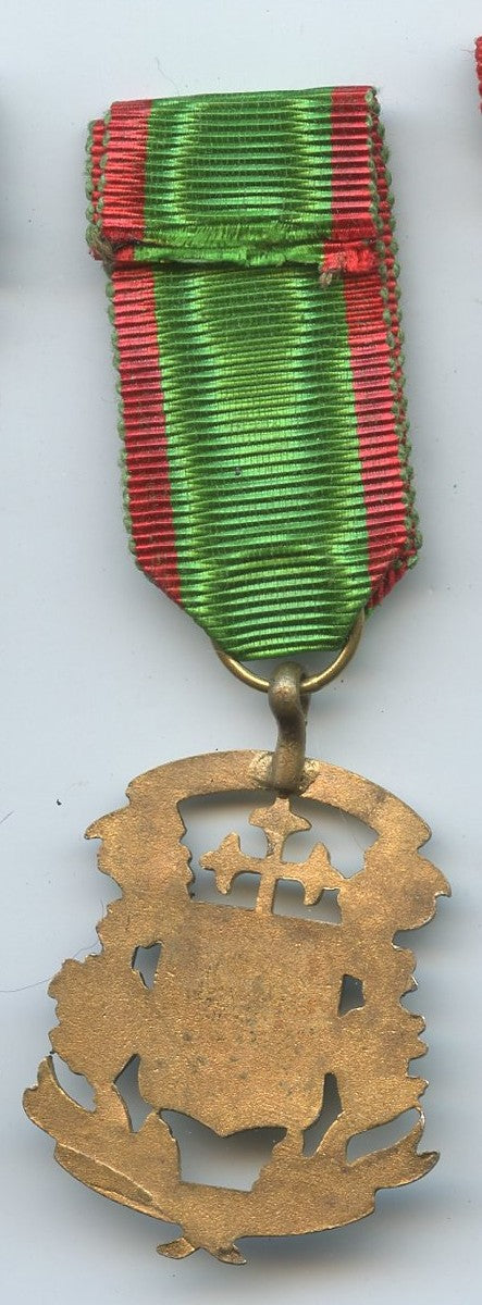 médaille française d'association émaillée