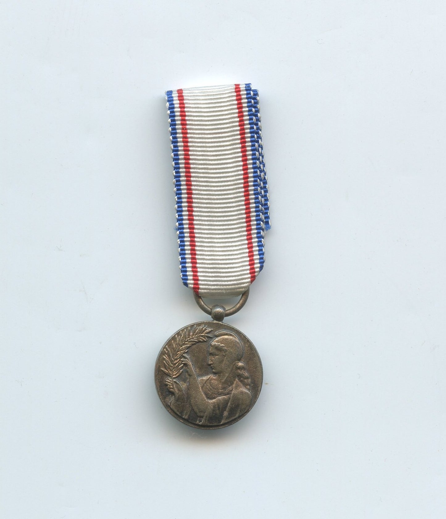 France : réduction médaille de la reconnaissance française argentée 2° type 15mm